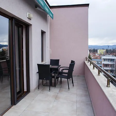 Ira Apartment